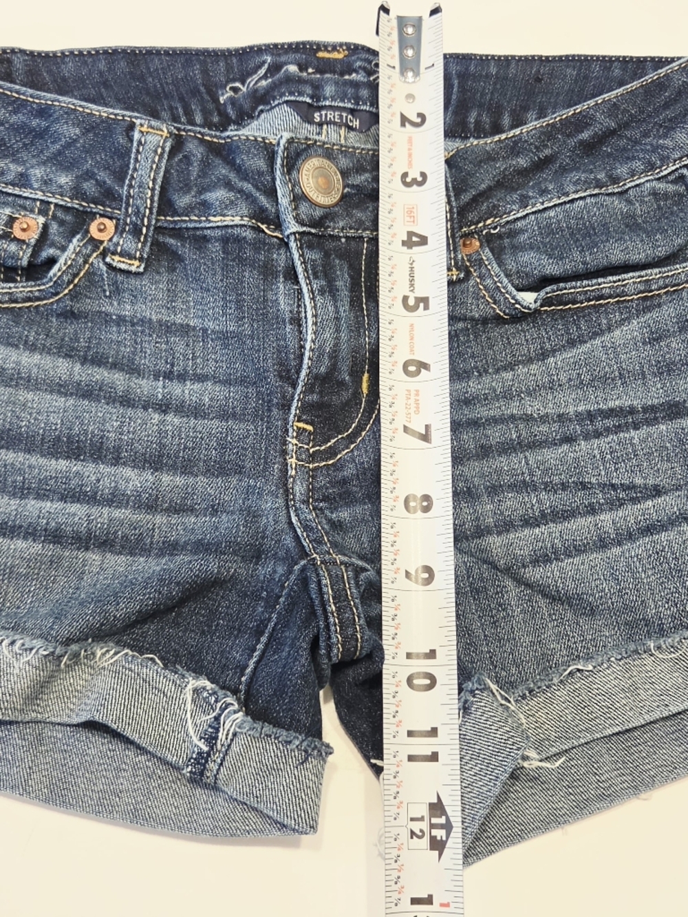 American Eagle AE Midi Dark Wash Stretch Denim Cuffed Women’s Shorts, Size 2 - Picture 2 of 6